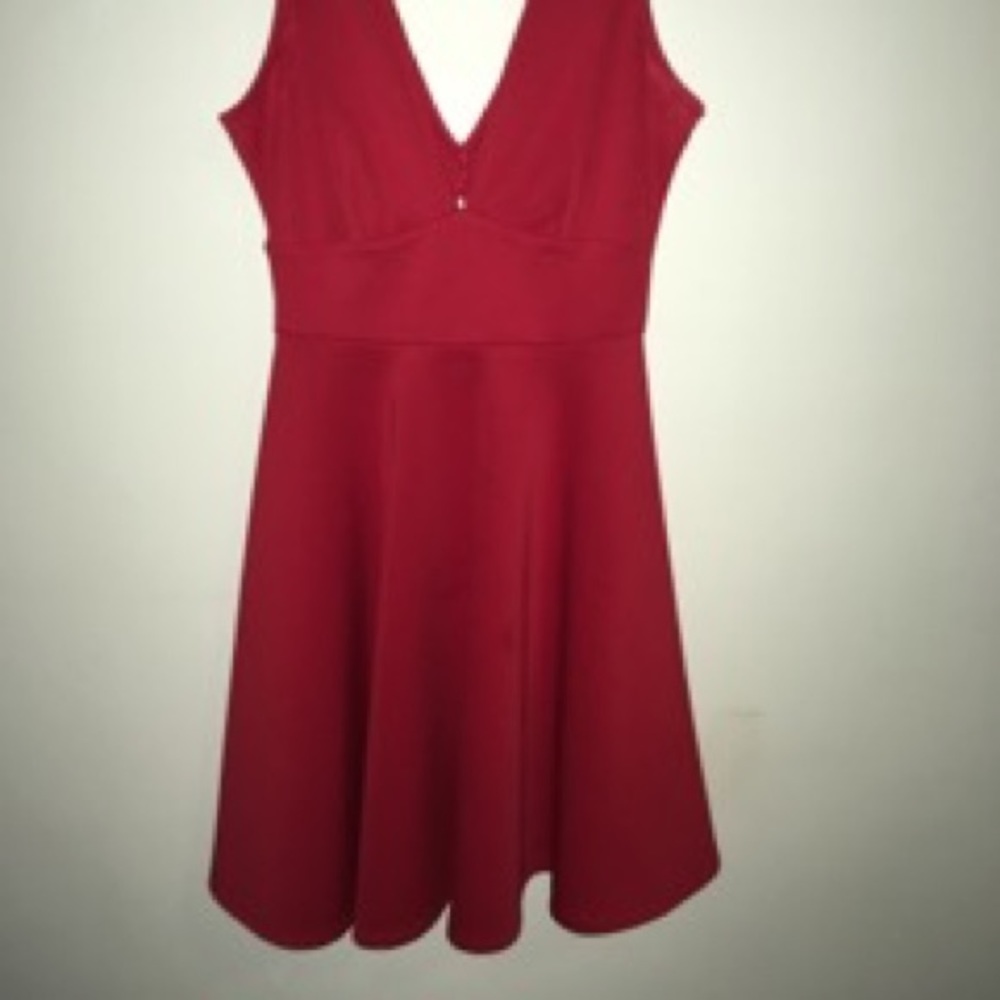 Dress - Picture 3 of 4
